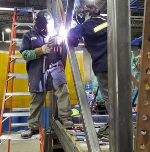 Meet your Posher, Jay